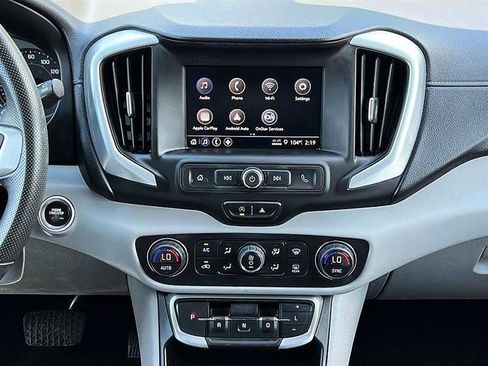 Used 2022 GMC Terrain SLE w/ Driver Convenience Package FWD image 32