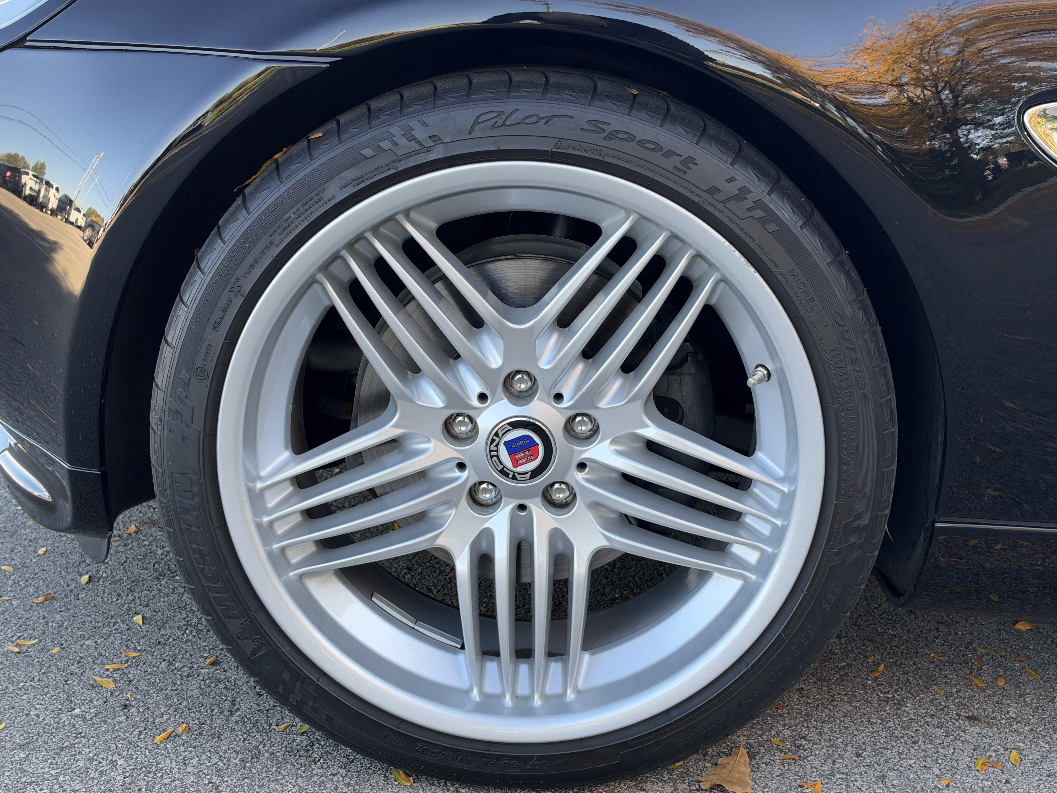 Used 2003 BMW Z8 RWD image 20