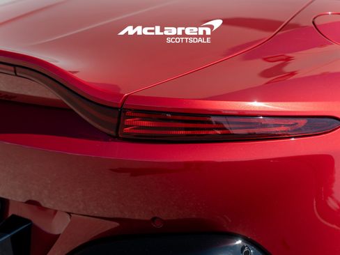 Used 2022 Aston Martin V8 Vantage Roadster RWD image 26