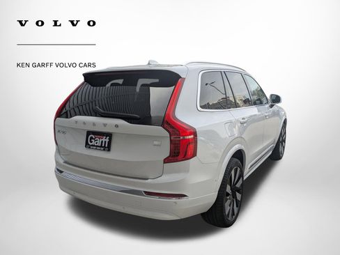 Used 2023 Volvo XC90 T8 Ultimate w/ Protection Package Premier AWD/4WD image 3