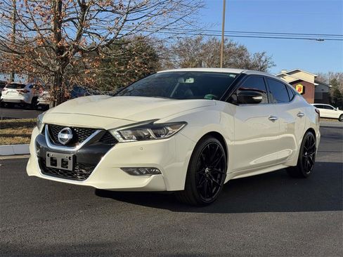 Used 2018 Nissan Maxima SR image 23