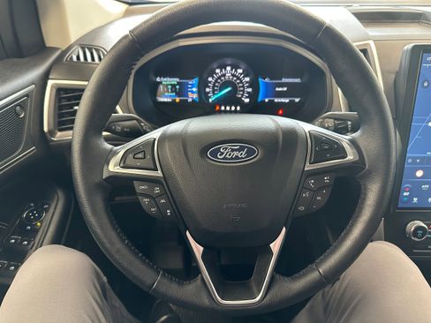 Used 2024 Ford Edge Titanium w/ Equipment Group 301A AWD/4WD image 23