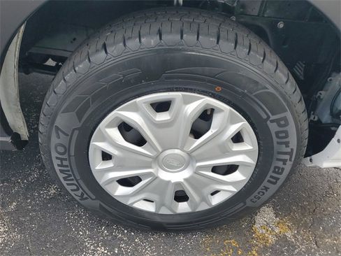 Used 2023 Ford Transit 350 XLT image 8