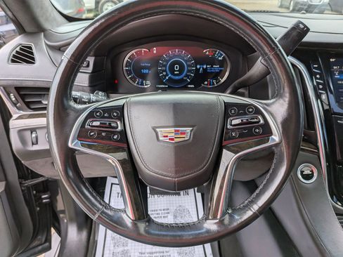 Used 2017 Cadillac Escalade Platinum AWD/4WD image 71