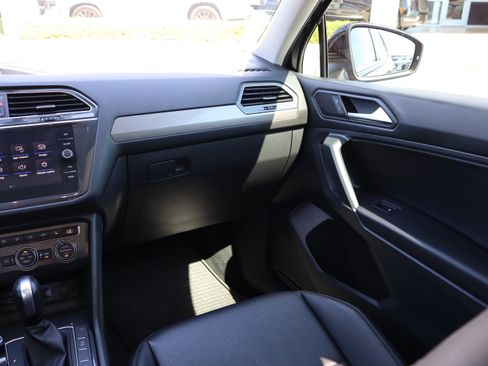 Used 2020 Volkswagen Tiguan S AWD/4WD image 13