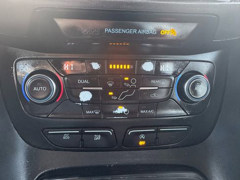 Used 2020 Ford Transit Connect XL image 22