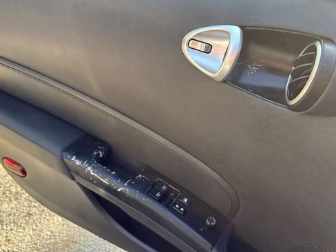 Used 2007 Nissan 350Z Touring RWD image 14