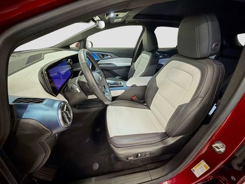Used 2025 Chevrolet Equinox EV LT w/ Convenience Package FWD image 34