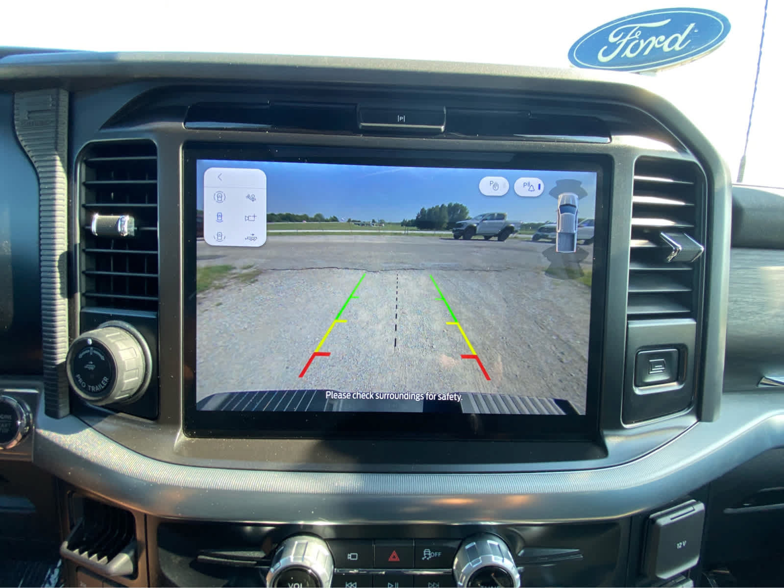 Used 2025 Ford F150 Lariat w/ Equipment Group 502A High AWD/4WD image 38