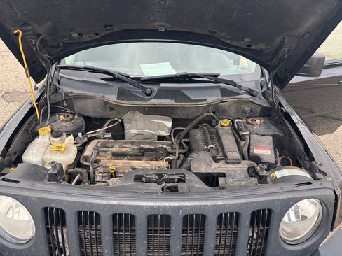 Used 2010 Jeep Patriot Sport AWD/4WD image 18