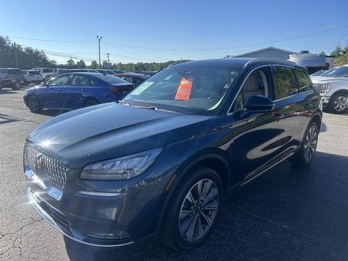 Used 2021 Lincoln Corsair Reserve w/ Equipment Group 201A FWD image 3