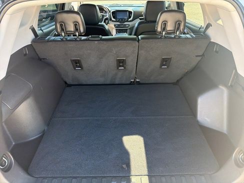 Used 2020 GMC Terrain SLT w/ Preferred Package image 13