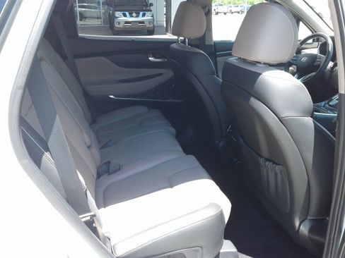 Used 2022 Hyundai Santa Fe Limited FWD image 11