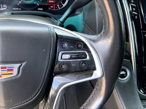 Used 2018 Cadillac Escalade Platinum AWD/4WD image 12