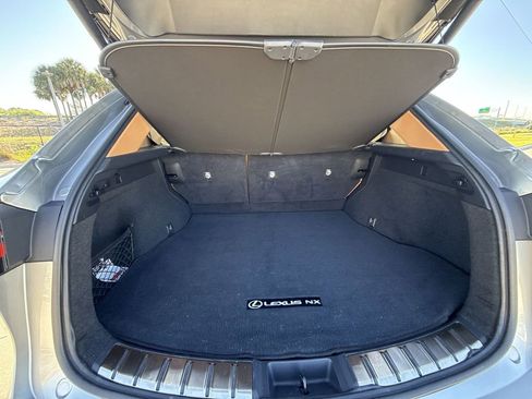 Used 2024 Lexus NX 250 FWD image 13