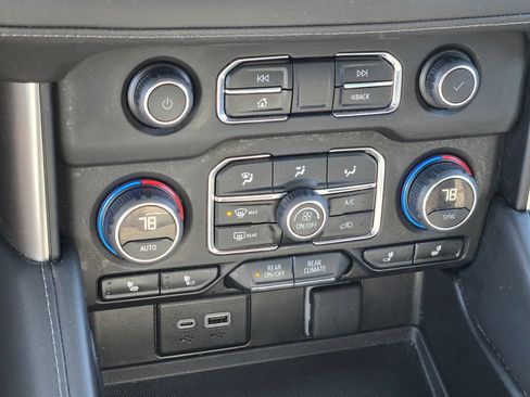 Used 2024 Chevrolet Tahoe LT image 16