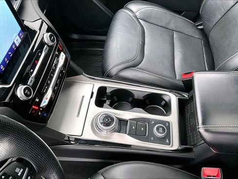 Used 2021 Ford Explorer ST w/ ST Street Pack image 17