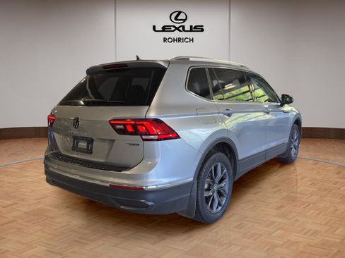 Used 2022 Volkswagen Tiguan SE image 5