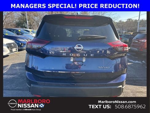 Certified 2024 Nissan Rogue SV image 6