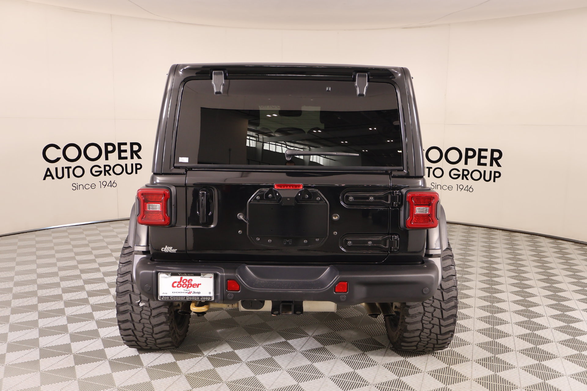Used 2024 Jeep Wrangler Unlimited Rubicon 392 AWD/4WD image 22