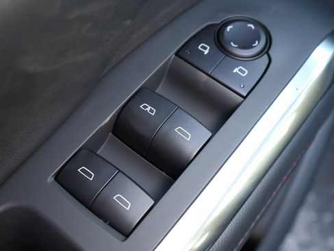 New 2026 Chevrolet Traverse Z71 w/ Driver Confidence Package image 8