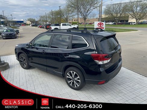 Used 2024 Subaru Forester Limited AWD/4WD image 3