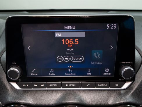 Used 2020 Nissan Sentra SV image 16