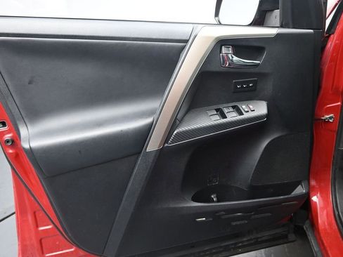 Used 2014 Toyota RAV4 Limited AWD/4WD image 23