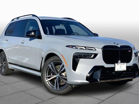 New 2026 BMW X7 M60i image 2