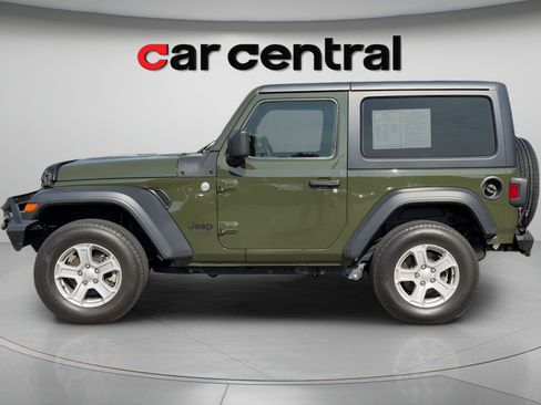 Used 2021 Jeep Wrangler Sport AWD/4WD image 8
