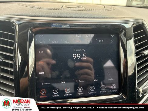 Used 2020 Jeep Cherokee Limited AWD/4WD image 13