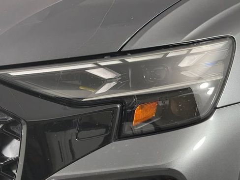 Used 2025 Audi RS Q8 performance AWD/4WD image 11