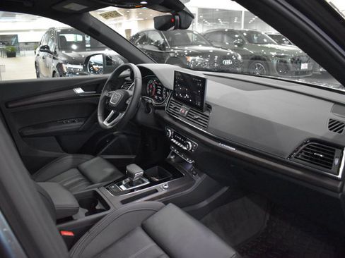 Used 2023 Audi Q5 2.0T Premium Plus w/ Premium Plus Package AWD/4WD image 24