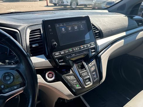Used 2018 Honda Odyssey Elite image 24