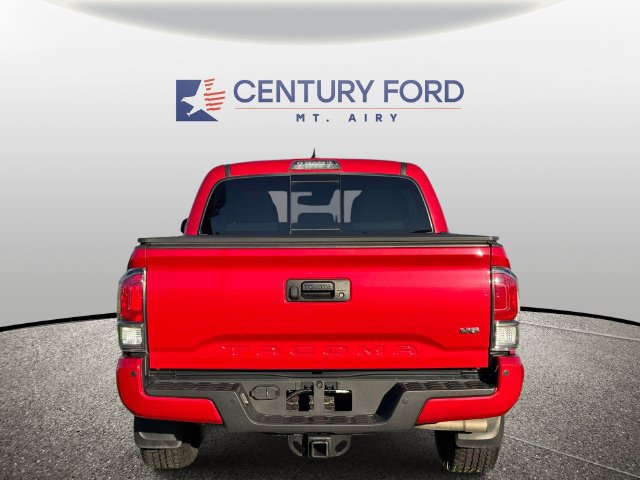 Used 2023 Toyota Tacoma TRD Off-Road w/ Technology Package AWD/4WD image 4
