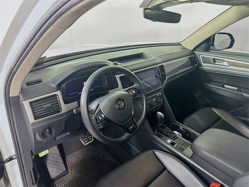Used 2019 Volkswagen Atlas SEL R-Line image 31