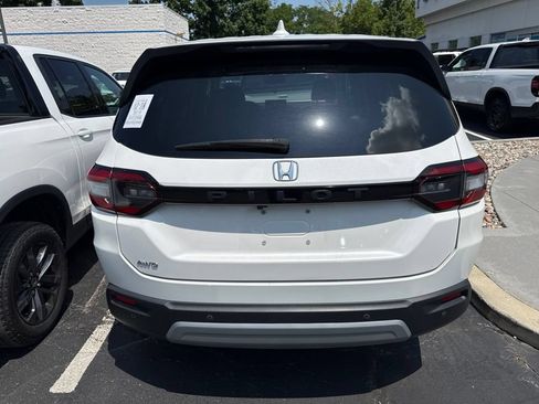Used 2023 Honda Pilot EX-L image 4