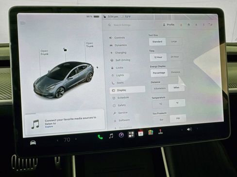 Used 2018 Tesla Model 3 Long Range RWD image 36
