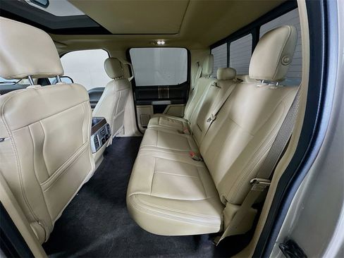 Used 2018 Ford F150 Lariat w/ Equipment Group 502A Luxury image 14