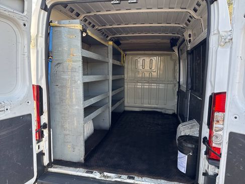Used 2018 RAM ProMaster 2500 w/ Interior Convenience Group FWD image 10