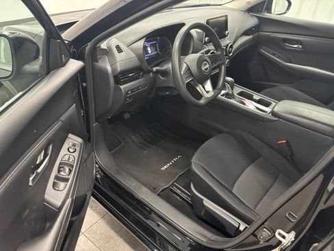 Used 2024 Nissan Sentra SV FWD image 10