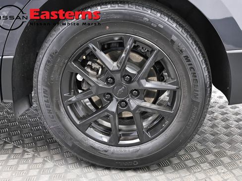 Used 2022 Chevrolet Equinox LS w/ LS Convenience Package image 32