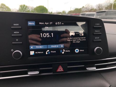 New 2026 Hyundai Elantra SE FWD image 14