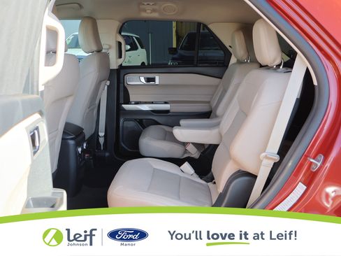Used 2021 Ford Explorer Limited w/ Equipment Group 301A image 29