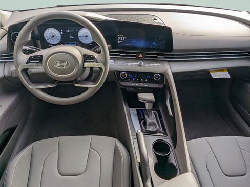 New 2026 Hyundai Elantra Sport FWD image 15