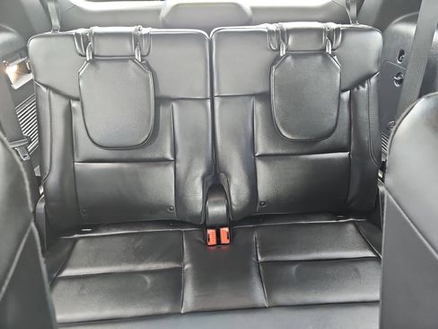 Used 2023 Ford Explorer XLT w/ Equipment Group 202A image 11