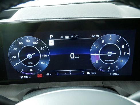 Certified 2024 Kia Telluride SX Prestige AWD/4WD image 30