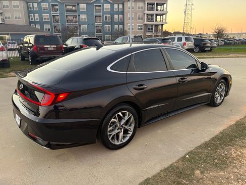 Used 2023 Hyundai Sonata SEL w/ Preferred Accessory Package image 8