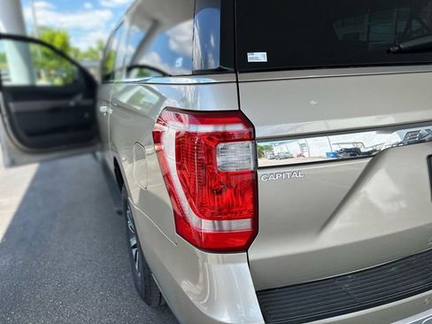 Used 2018 Ford Expedition Max XLT w/ Equipment Group 201A AWD/4WD image 26