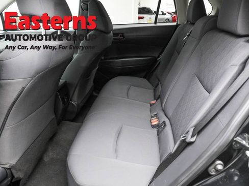 Used 2022 Toyota Corolla Cross LE image 21